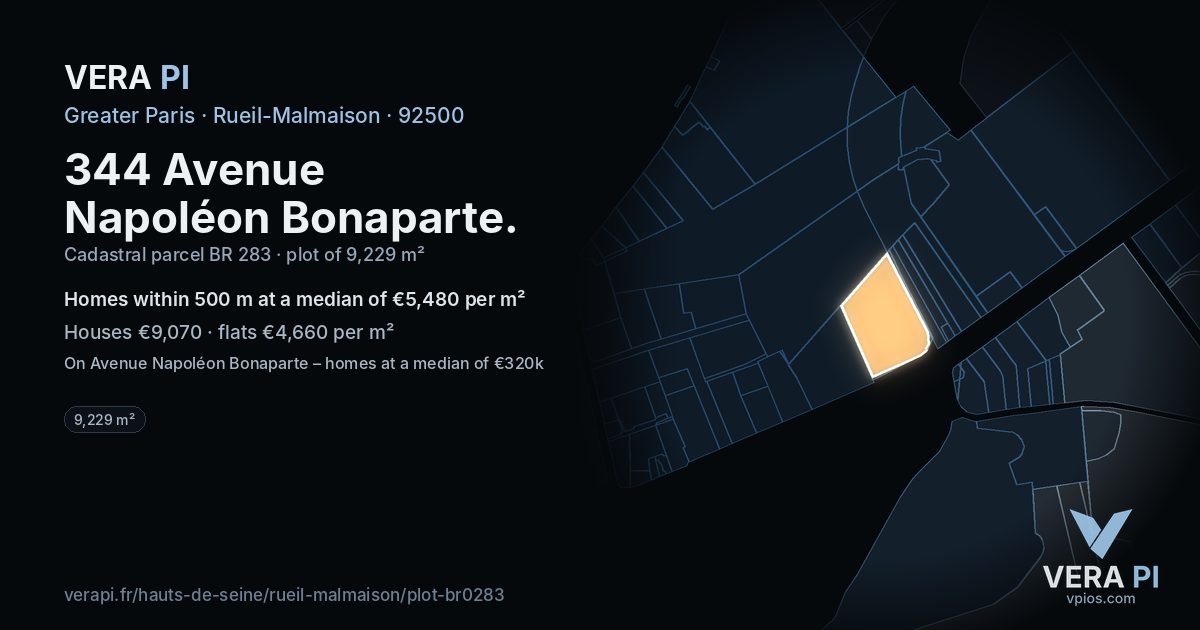 344 Avenue Napoléon Bonaparte, Rueil-Malmaison at night – the plot lit, the parcels around coloured by the prices near them