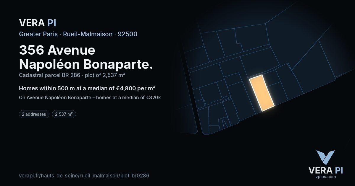 356 Avenue Napoléon Bonaparte, Rueil-Malmaison at night – the plot lit, the parcels around coloured by the prices near them