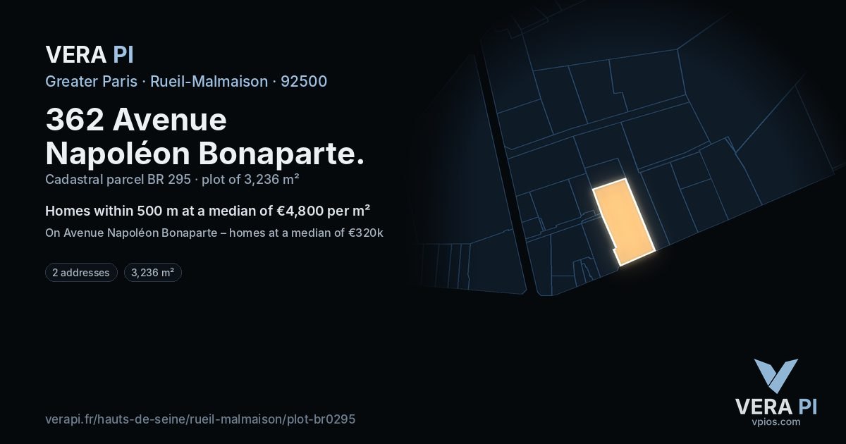 362 Avenue Napoléon Bonaparte, Rueil-Malmaison at night – the plot lit, the parcels around coloured by the prices near them