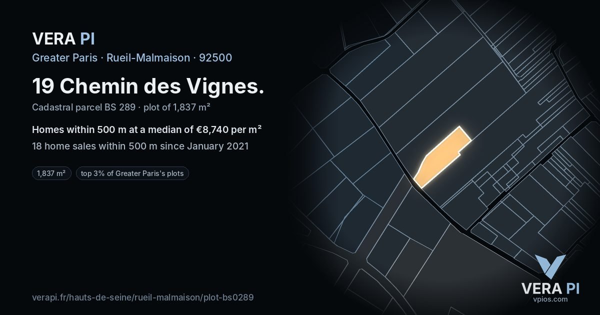 19 Chemin des Vignes, Rueil-Malmaison at night – the plot lit, the parcels around coloured by the prices near them