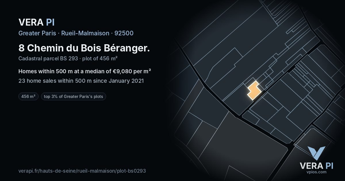 8 Chemin du Bois Béranger, Rueil-Malmaison at night – the plot lit, the parcels around coloured by the prices near them