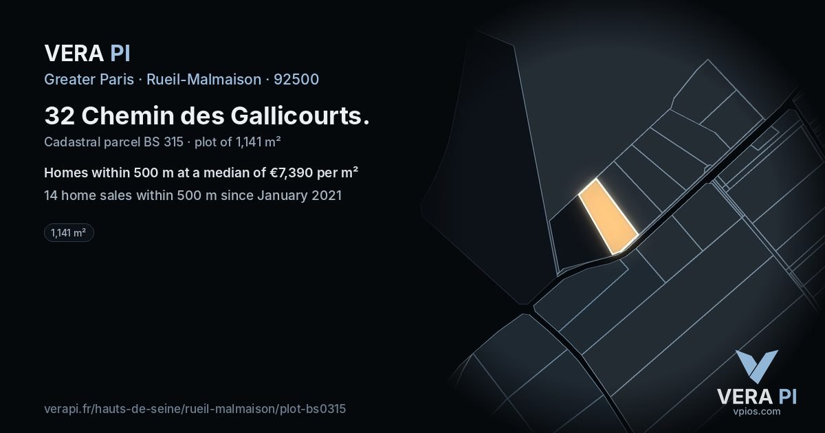 32 Chemin des Gallicourts, Rueil-Malmaison at night – the plot lit, the parcels around coloured by the prices near them