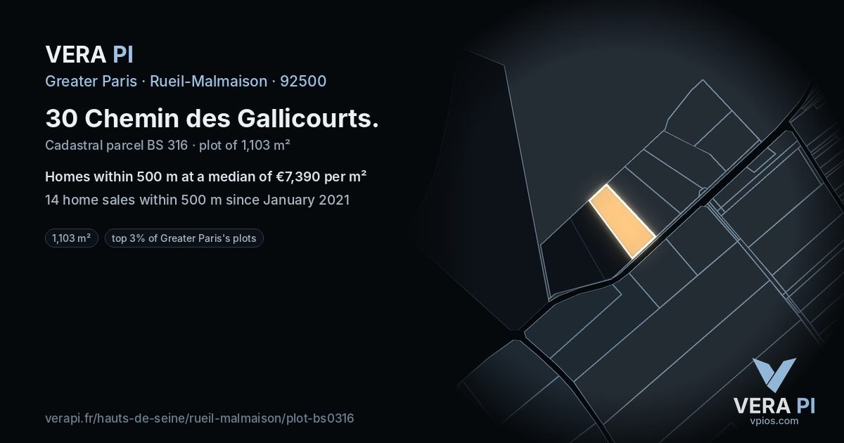 30 Chemin des Gallicourts, Rueil-Malmaison at night – the plot lit, the parcels around coloured by the prices near them