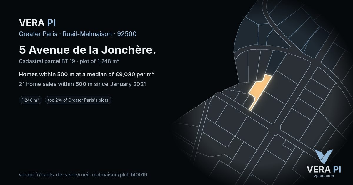 5 Avenue de la Jonchère, Rueil-Malmaison at night – the plot lit, the parcels around coloured by the prices near them