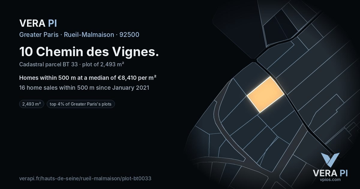 10 Chemin des Vignes, Rueil-Malmaison at night – the plot lit, the parcels around coloured by the prices near them
