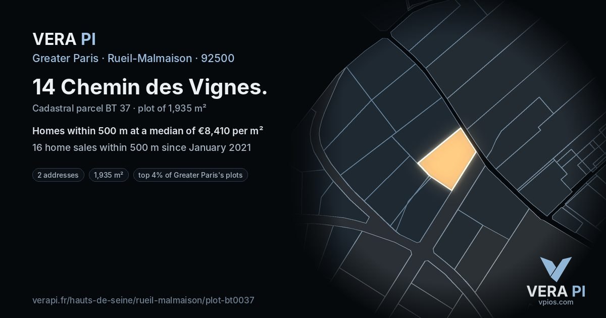 14 Chemin des Vignes, Rueil-Malmaison at night – the plot lit, the parcels around coloured by the prices near them