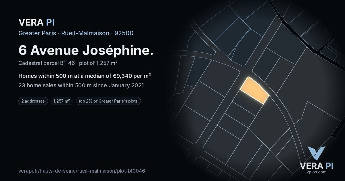 6 Avenue Joséphine, Rueil-Malmaison at night – the plot lit, the parcels around coloured by the prices near them