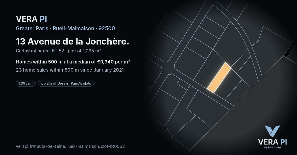 13 Avenue de la Jonchère, Rueil-Malmaison at night – the plot lit, the parcels around coloured by the prices near them