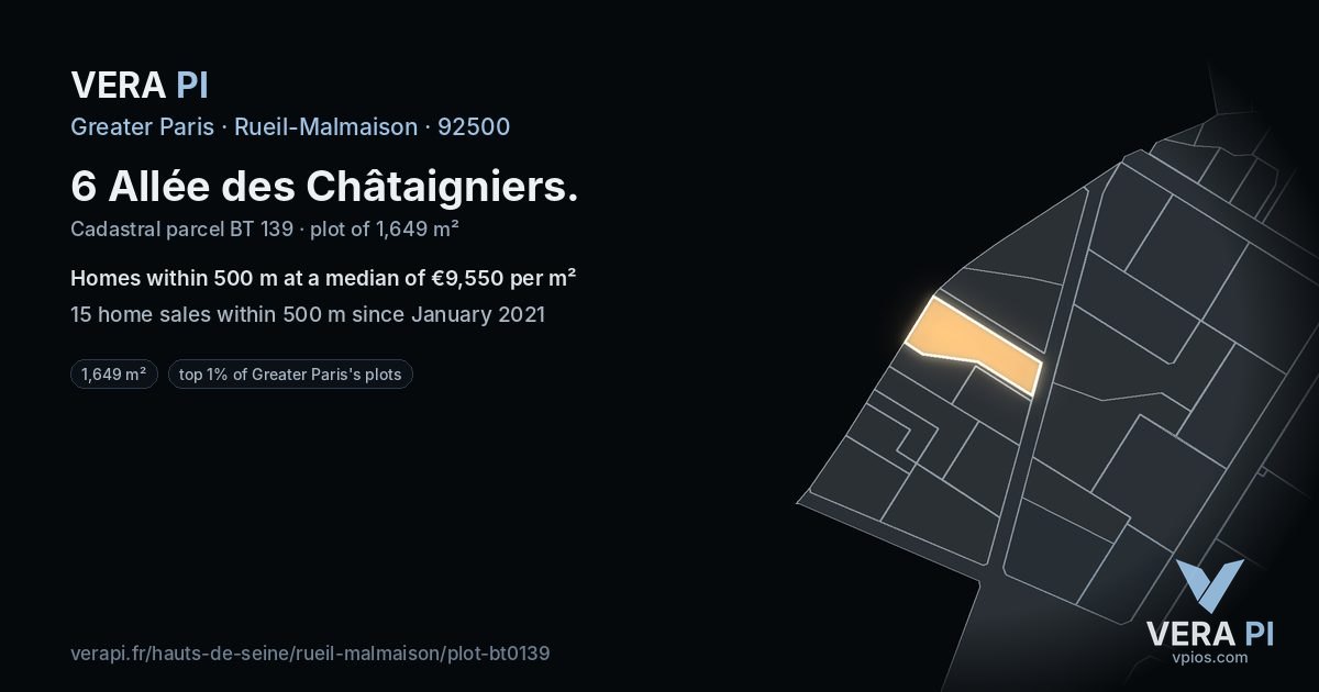 6 Allée des Châtaigniers, Rueil-Malmaison at night – the plot lit, the parcels around coloured by the prices near them