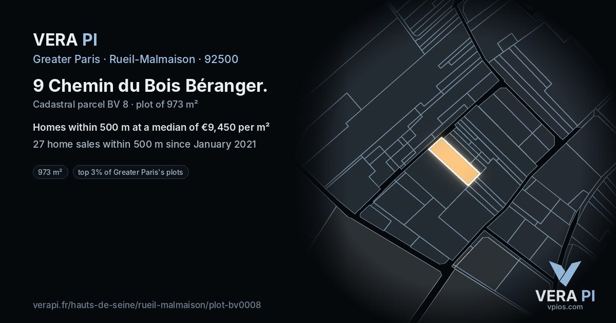 9 Chemin du Bois Béranger, Rueil-Malmaison at night – the plot lit, the parcels around coloured by the prices near them