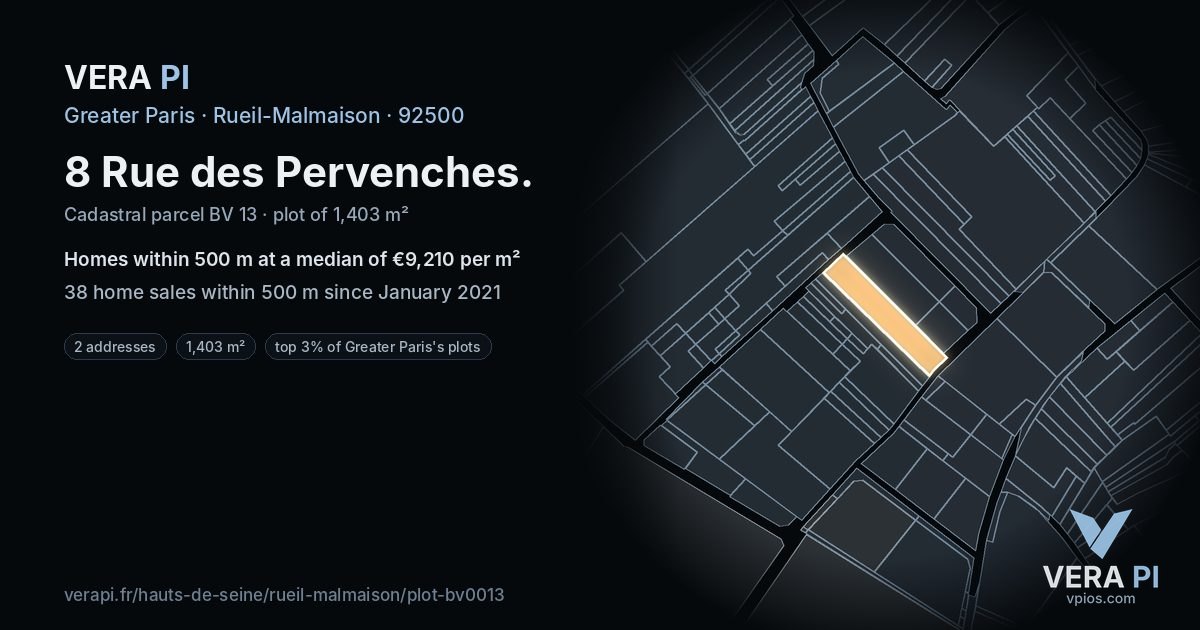 8 Rue des Pervenches, Rueil-Malmaison at night – the plot lit, the parcels around coloured by the prices near them