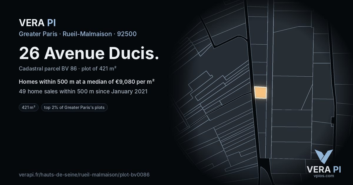 26 Avenue Ducis, Rueil-Malmaison at night – the plot lit, the parcels around coloured by the prices near them