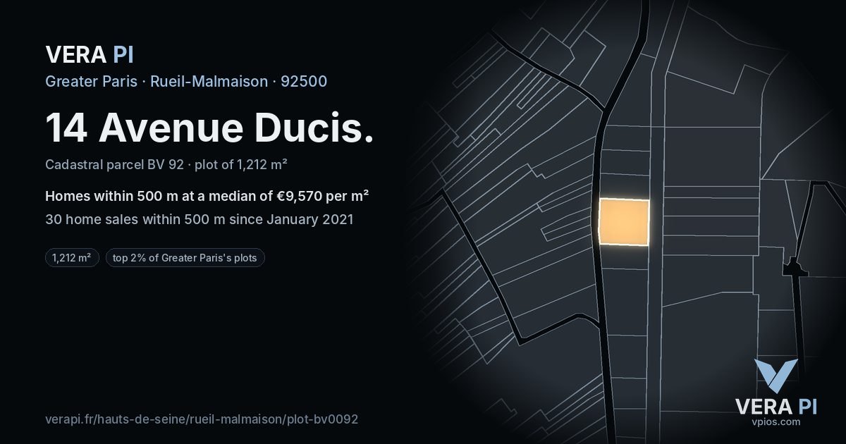 14 Avenue Ducis, Rueil-Malmaison at night – the plot lit, the parcels around coloured by the prices near them