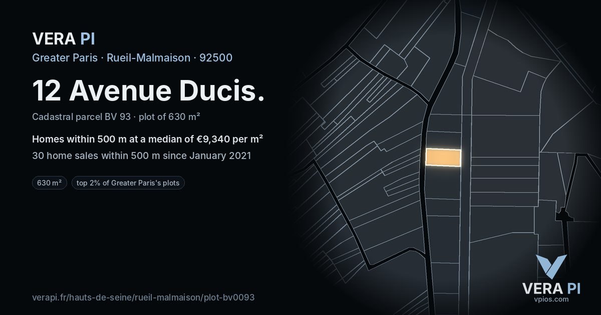 12 Avenue Ducis, Rueil-Malmaison at night – the plot lit, the parcels around coloured by the prices near them