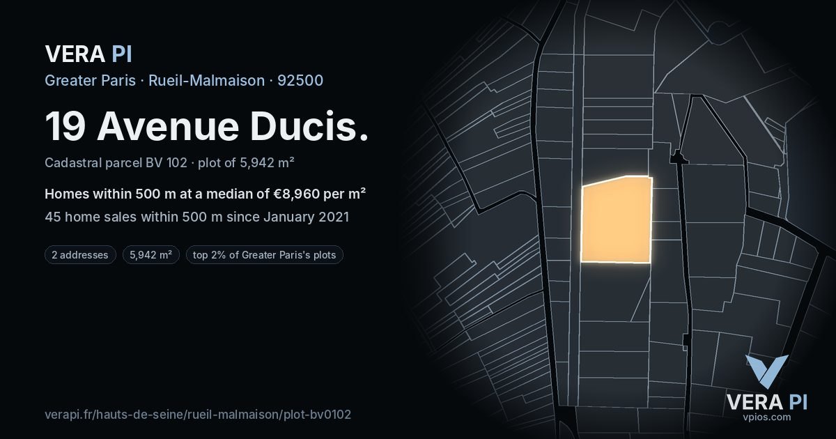 19 Avenue Ducis, Rueil-Malmaison at night – the plot lit, the parcels around coloured by the prices near them