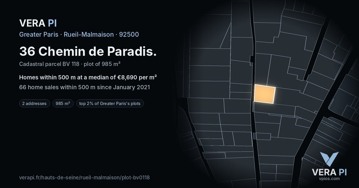 36 Chemin de Paradis, Rueil-Malmaison at night – the plot lit, the parcels around coloured by the prices near them