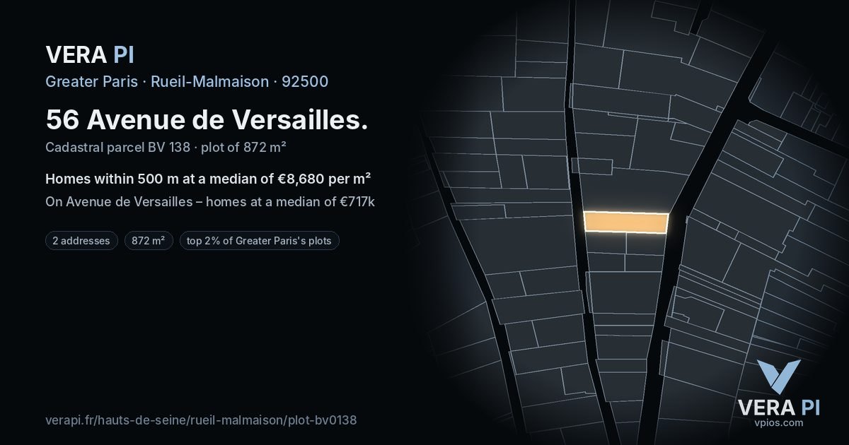 56 Avenue de Versailles, Rueil-Malmaison at night – the plot lit, the parcels around coloured by the prices near them