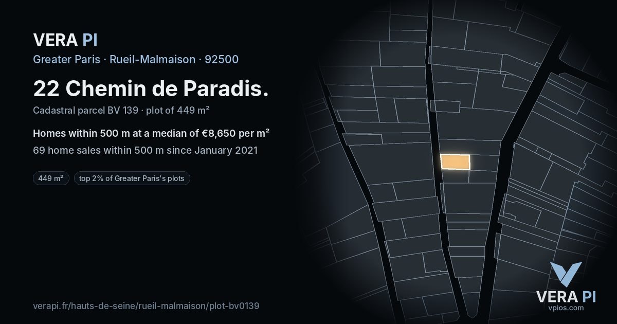 22 Chemin de Paradis, Rueil-Malmaison at night – the plot lit, the parcels around coloured by the prices near them