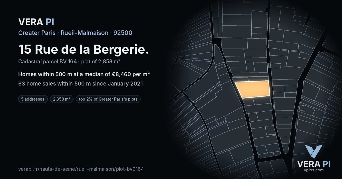 15 Rue de la Bergerie, Rueil-Malmaison at night – the plot lit, the parcels around coloured by the prices near them