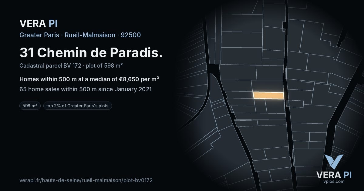 31 Chemin de Paradis, Rueil-Malmaison at night – the plot lit, the parcels around coloured by the prices near them