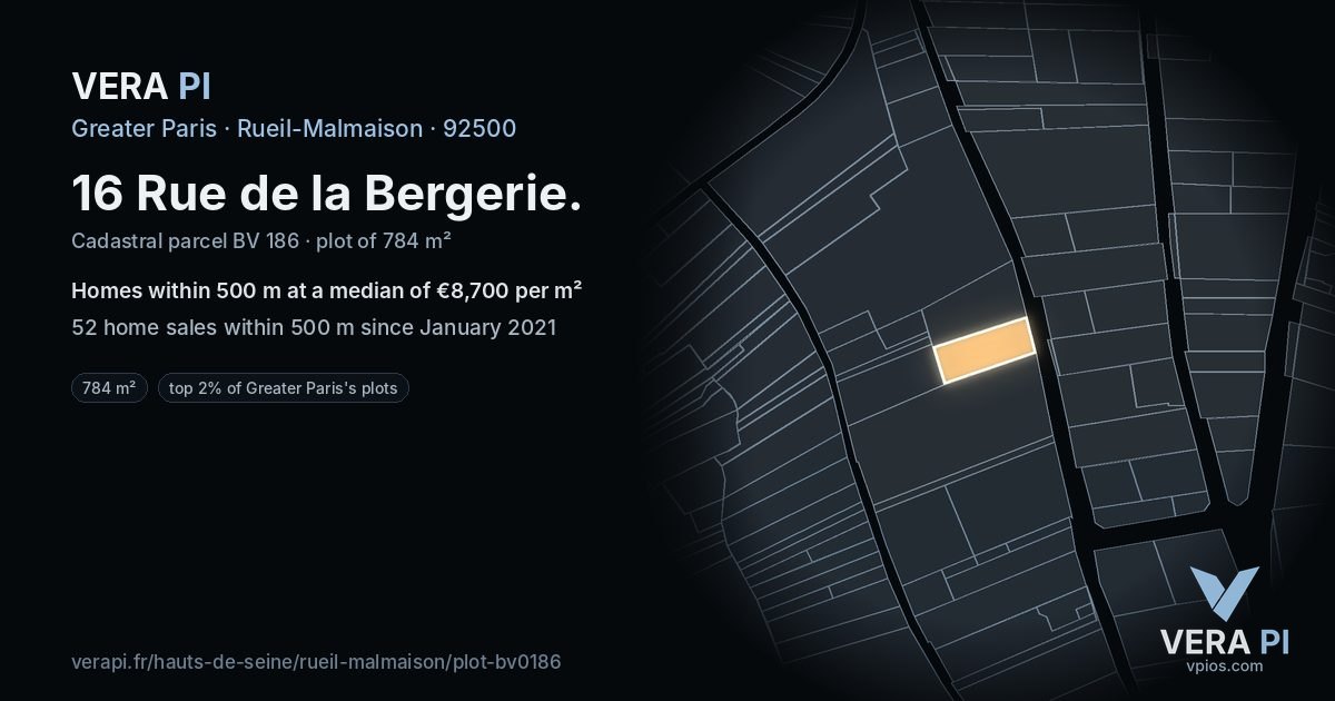 16 Rue de la Bergerie, Rueil-Malmaison at night – the plot lit, the parcels around coloured by the prices near them