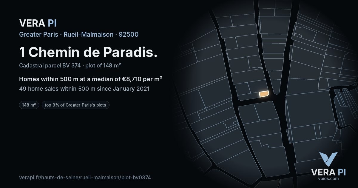 1 Chemin de Paradis, Rueil-Malmaison at night – the plot lit, the parcels around coloured by the prices near them