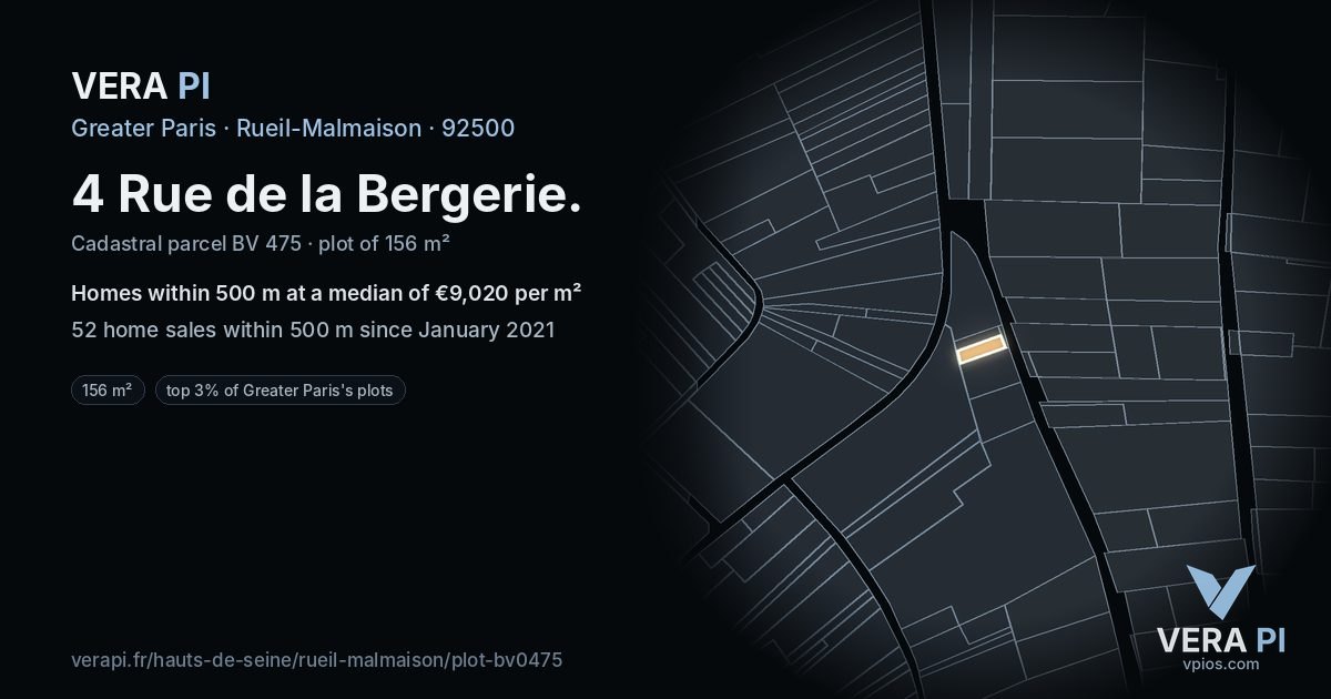 4 Rue de la Bergerie, Rueil-Malmaison at night – the plot lit, the parcels around coloured by the prices near them