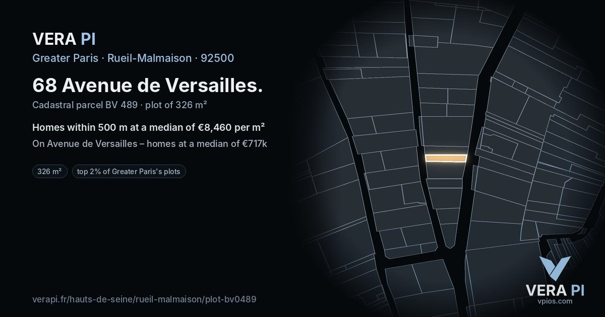 68 Avenue de Versailles, Rueil-Malmaison at night – the plot lit, the parcels around coloured by the prices near them