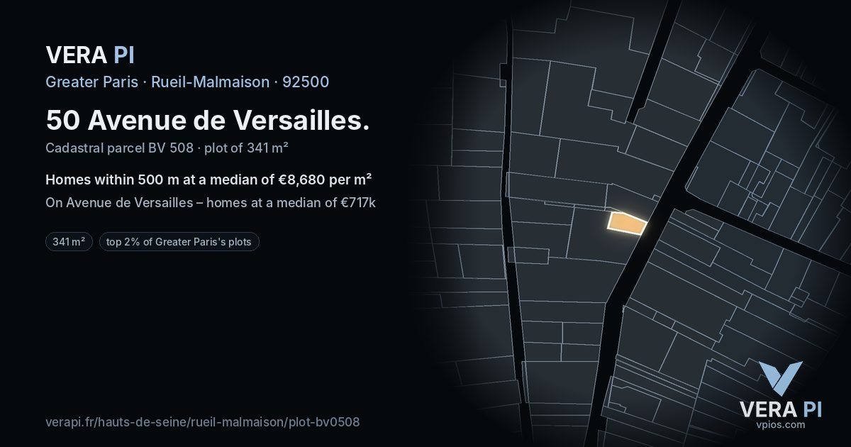 50 Avenue de Versailles, Rueil-Malmaison at night – the plot lit, the parcels around coloured by the prices near them