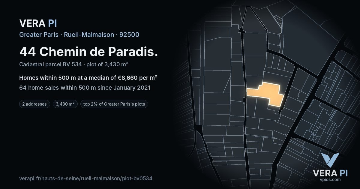 44 Chemin de Paradis, Rueil-Malmaison at night – the plot lit, the parcels around coloured by the prices near them