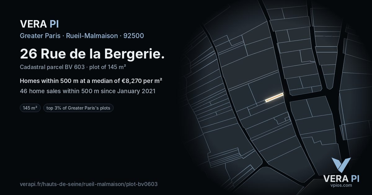26 Rue de la Bergerie, Rueil-Malmaison at night – the plot lit, the parcels around coloured by the prices near them