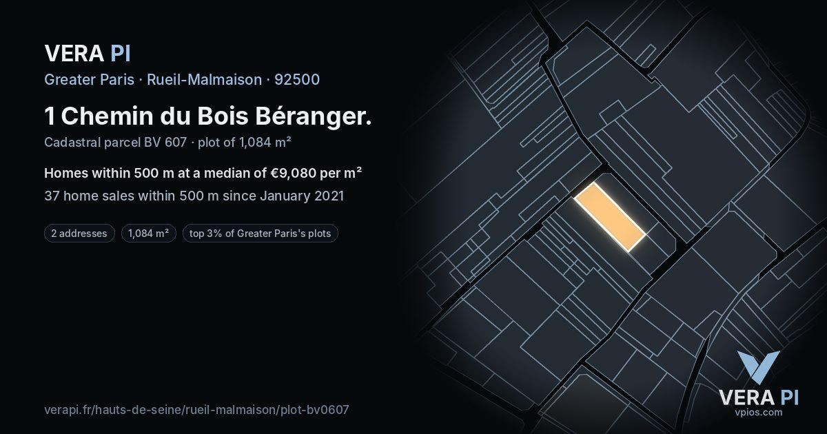 1 Chemin du Bois Béranger, Rueil-Malmaison at night – the plot lit, the parcels around coloured by the prices near them