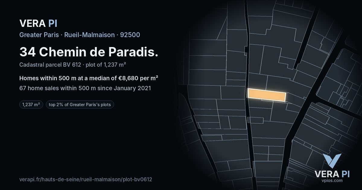 34 Chemin de Paradis, Rueil-Malmaison at night – the plot lit, the parcels around coloured by the prices near them