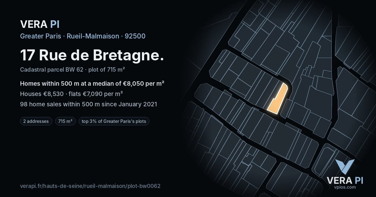 17 Rue de Bretagne, Rueil-Malmaison at night – the plot lit, the parcels around coloured by the prices near them