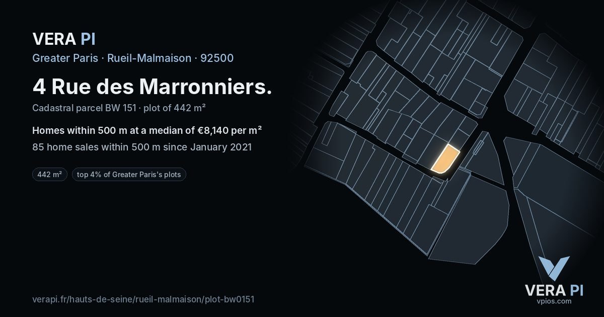 4 Rue des Marronniers, Rueil-Malmaison at night – the plot lit, the parcels around coloured by the prices near them