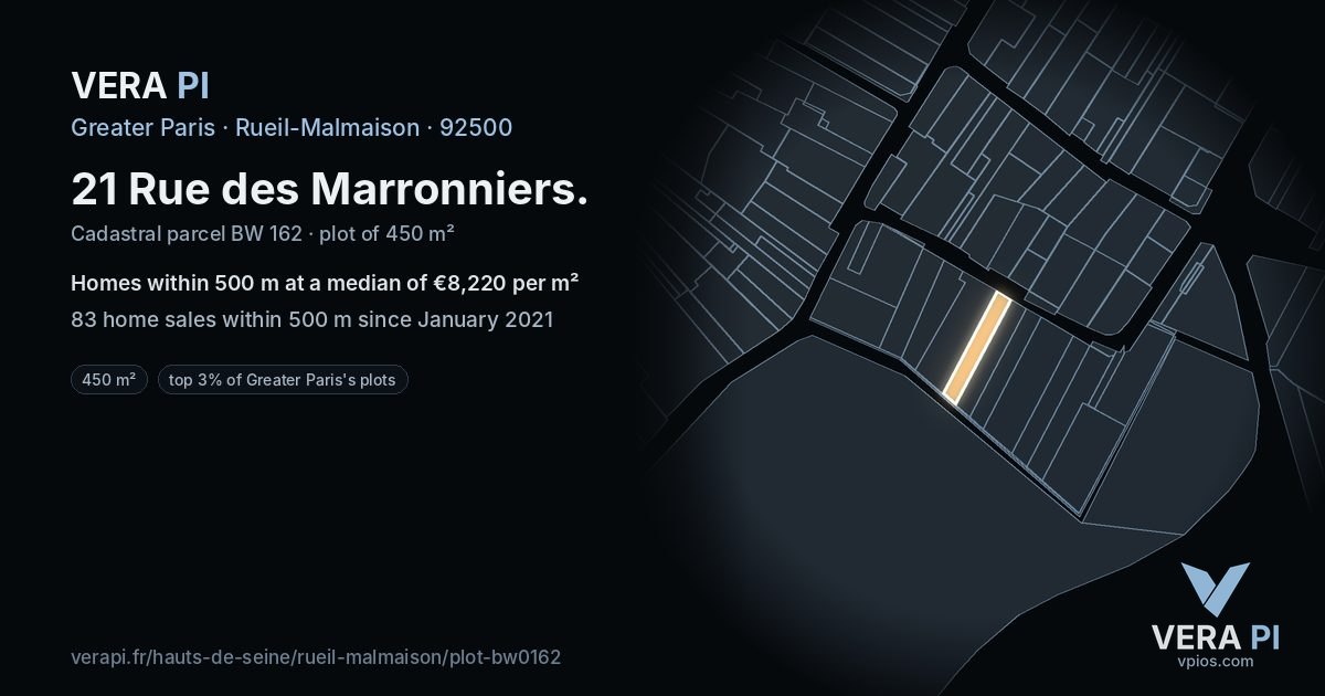 21 Rue des Marronniers, Rueil-Malmaison at night – the plot lit, the parcels around coloured by the prices near them