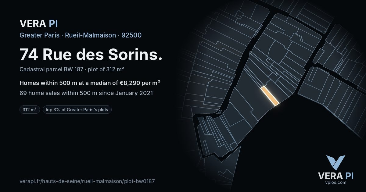 74 Rue des Sorins, Rueil-Malmaison at night – the plot lit, the parcels around coloured by the prices near them