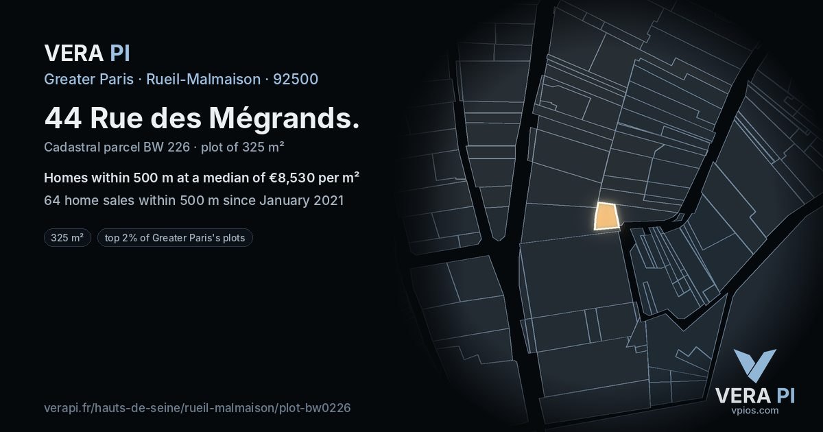 44 Rue des Mégrands, Rueil-Malmaison at night – the plot lit, the parcels around coloured by the prices near them