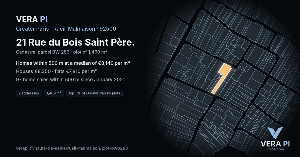 21 Rue du Bois Saint Père, Rueil-Malmaison at night – the plot lit, the parcels around coloured by the prices near them