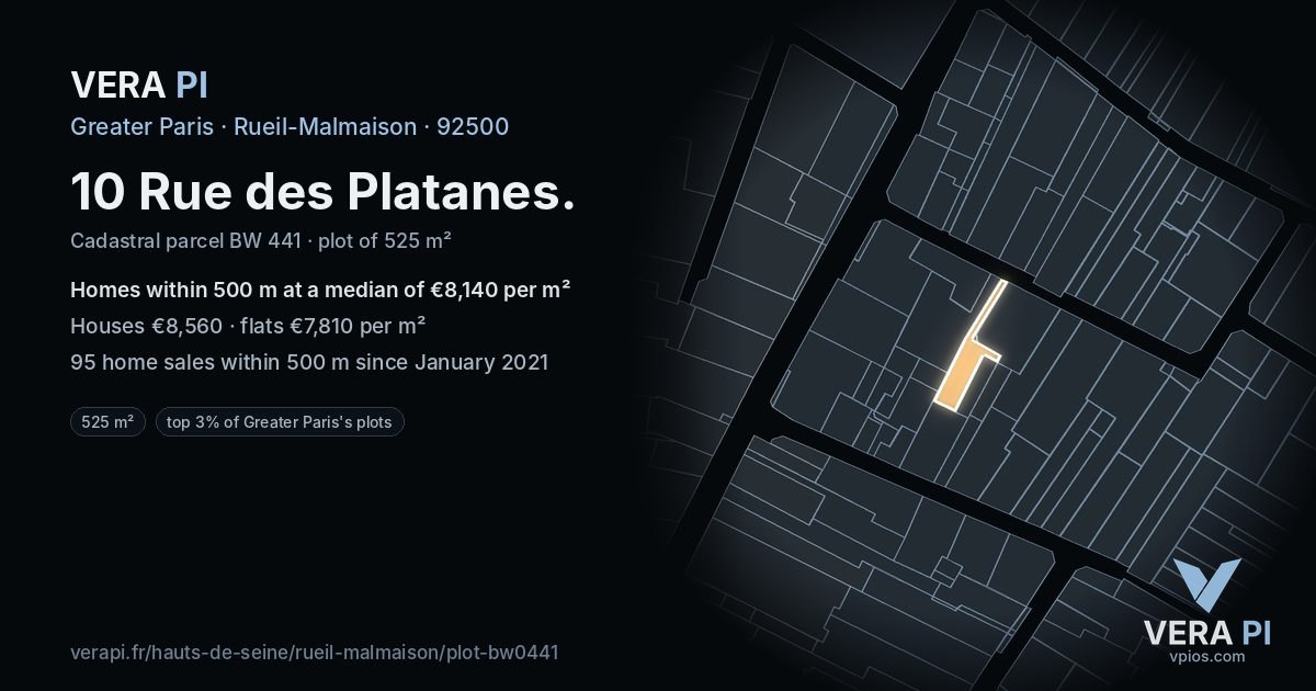 10 Rue des Platanes, Rueil-Malmaison at night – the plot lit, the parcels around coloured by the prices near them