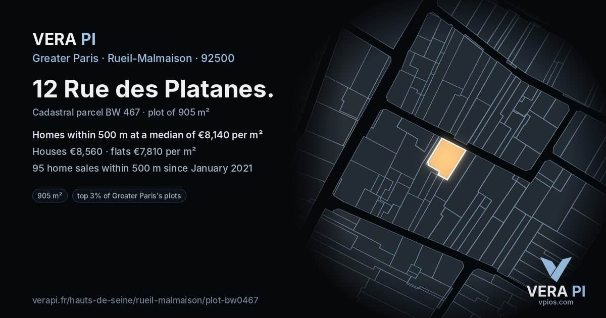 12 Rue des Platanes, Rueil-Malmaison at night – the plot lit, the parcels around coloured by the prices near them