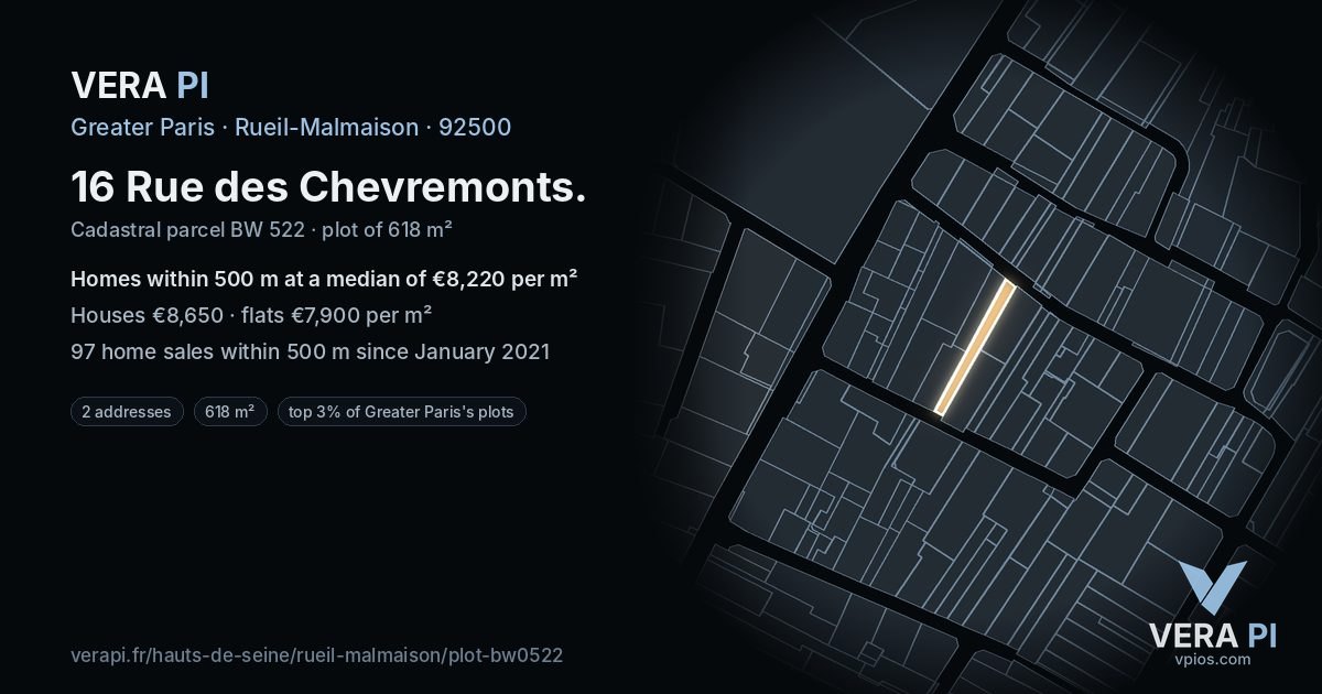 16 Rue des Chevremonts, Rueil-Malmaison at night – the plot lit, the parcels around coloured by the prices near them