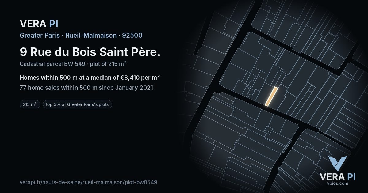 9 Rue du Bois Saint Père, Rueil-Malmaison at night – the plot lit, the parcels around coloured by the prices near them