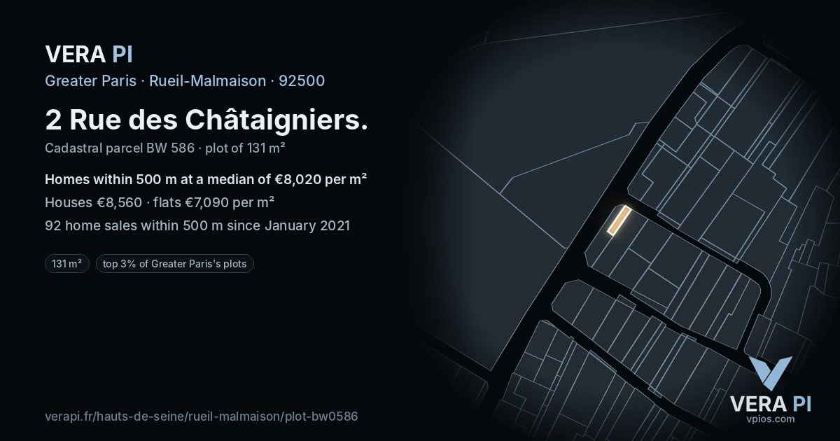 2 Rue des Châtaigniers, Rueil-Malmaison at night – the plot lit, the parcels around coloured by the prices near them