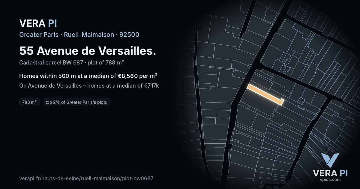 55 Avenue de Versailles, Rueil-Malmaison at night – the plot lit, the parcels around coloured by the prices near them