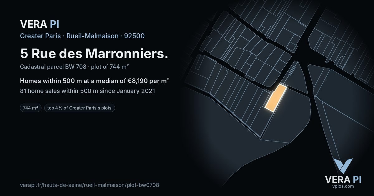 5 Rue des Marronniers, Rueil-Malmaison at night – the plot lit, the parcels around coloured by the prices near them