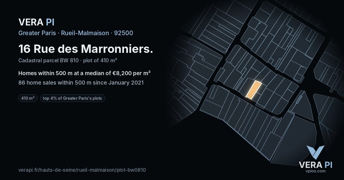 16 Rue des Marronniers, Rueil-Malmaison at night – the plot lit, the parcels around coloured by the prices near them