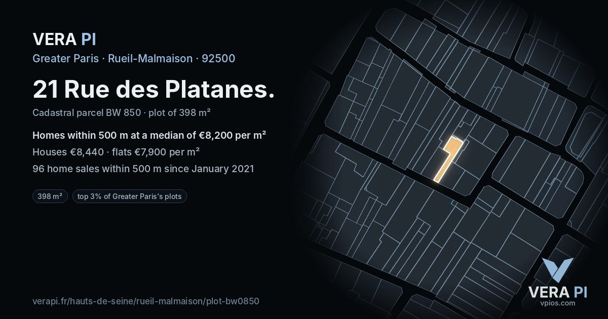 21 Rue des Platanes, Rueil-Malmaison at night – the plot lit, the parcels around coloured by the prices near them