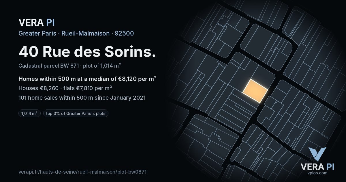 40 Rue des Sorins, Rueil-Malmaison at night – the plot lit, the parcels around coloured by the prices near them