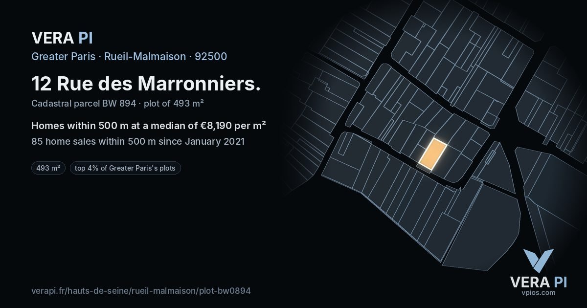 12 Rue des Marronniers, Rueil-Malmaison at night – the plot lit, the parcels around coloured by the prices near them
